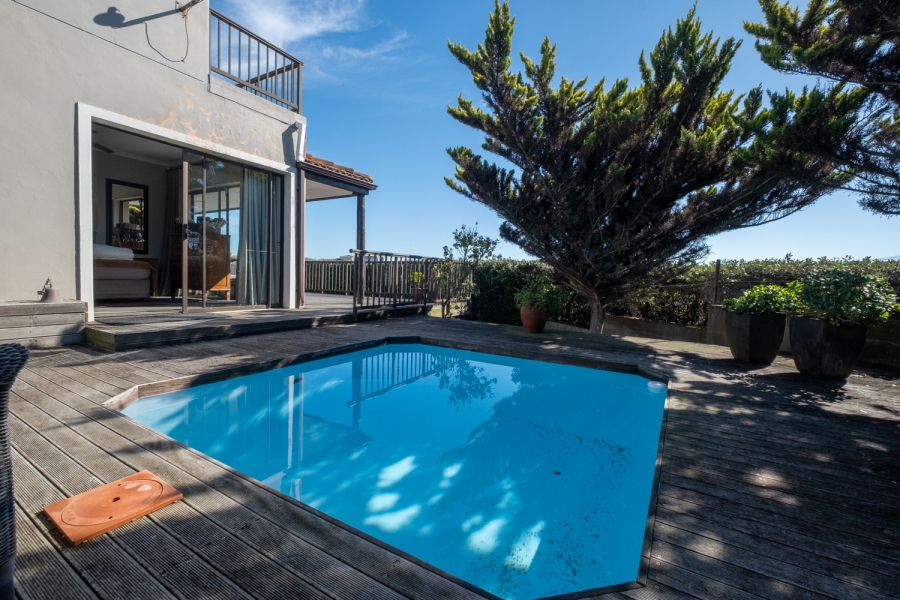4 Bedroom Property for Sale in St Francis On Sea Eastern Cape